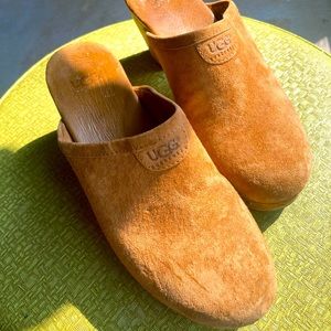 Women’s tan UGG mules size 6